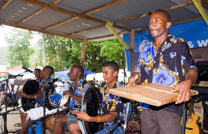 groupe de musique journée d'assomption seychelles